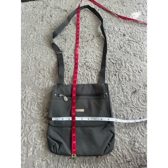 Baggallini NWOT Flap 2 It Large Lightweight Nylon Gray Crossbody Bag - Picture 6 of 15